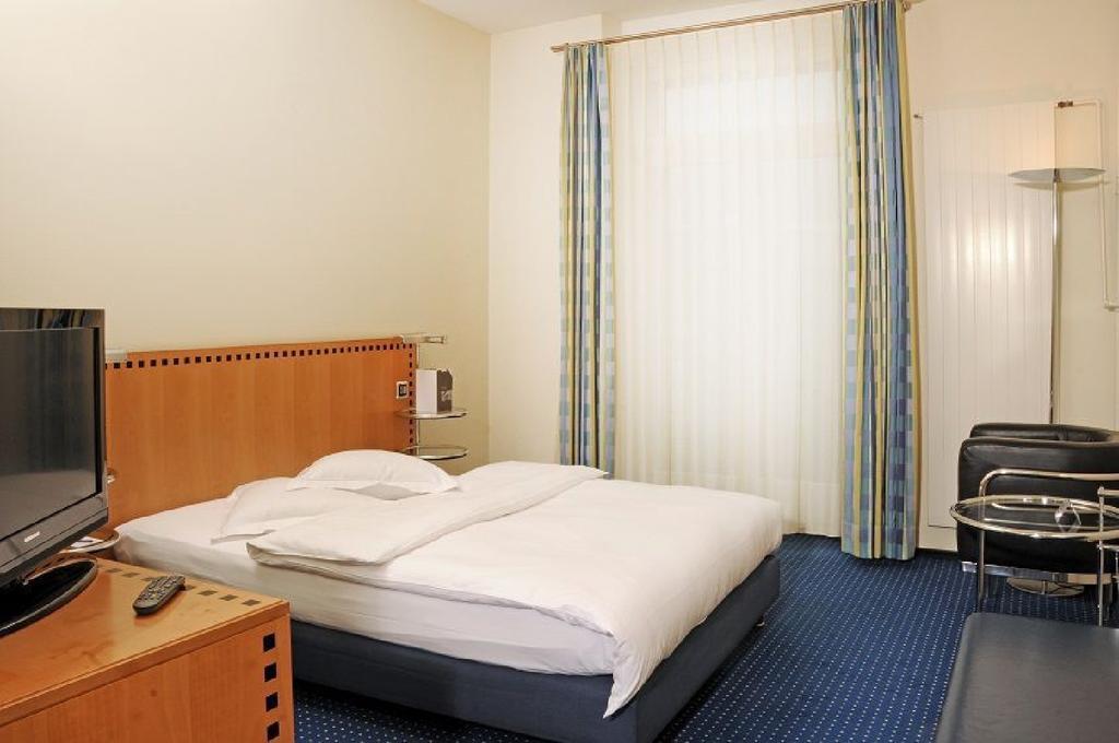 Art Deco Hotel Elite Biel Quarto foto